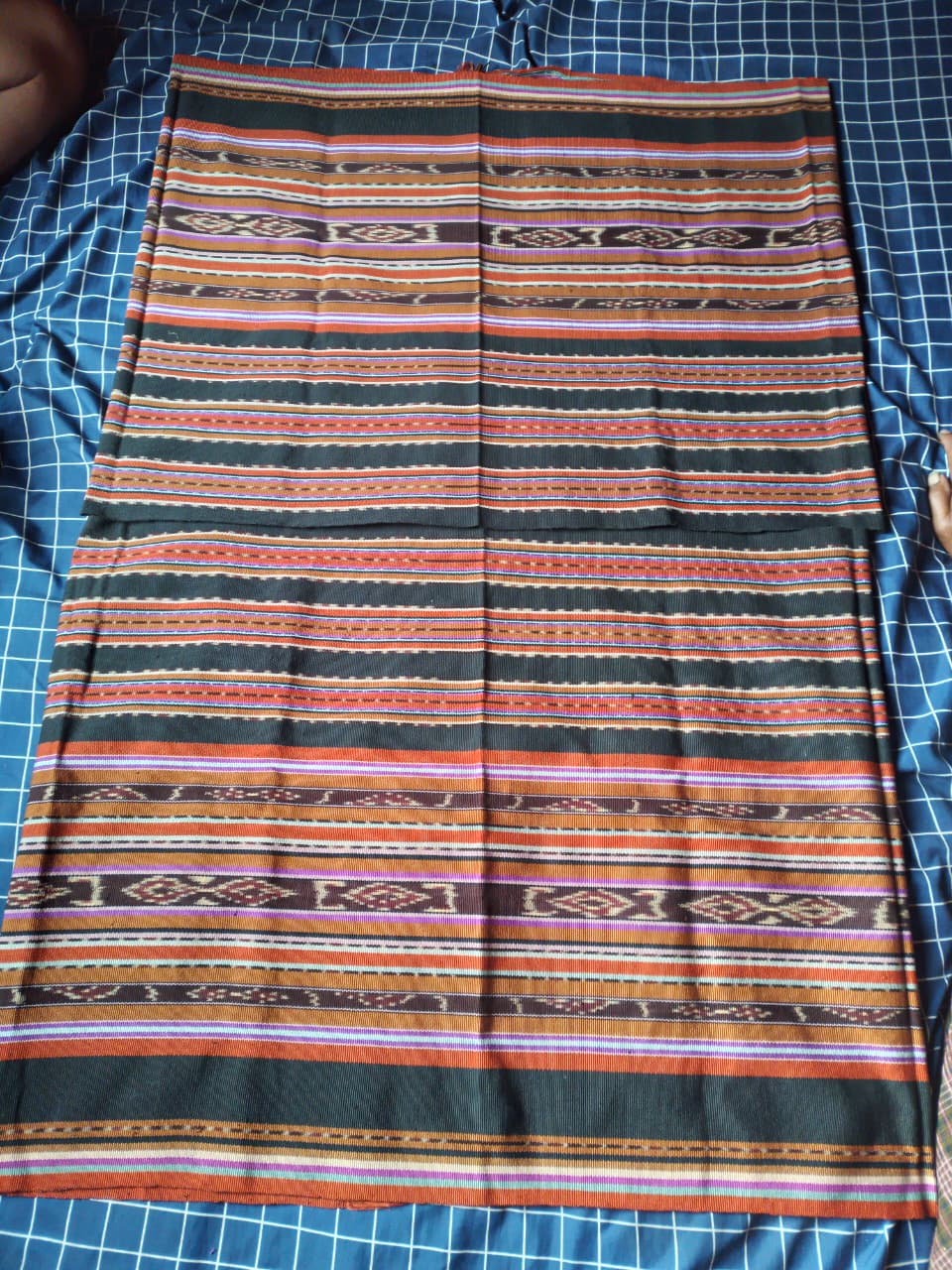 Sarung Kewatek Motif Tenapi
