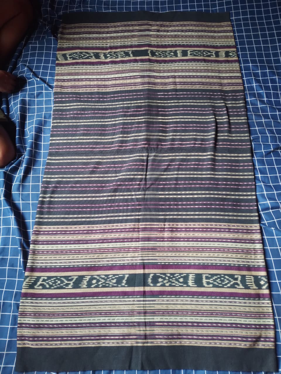 Sarung Kewatek Motif Wato Witi